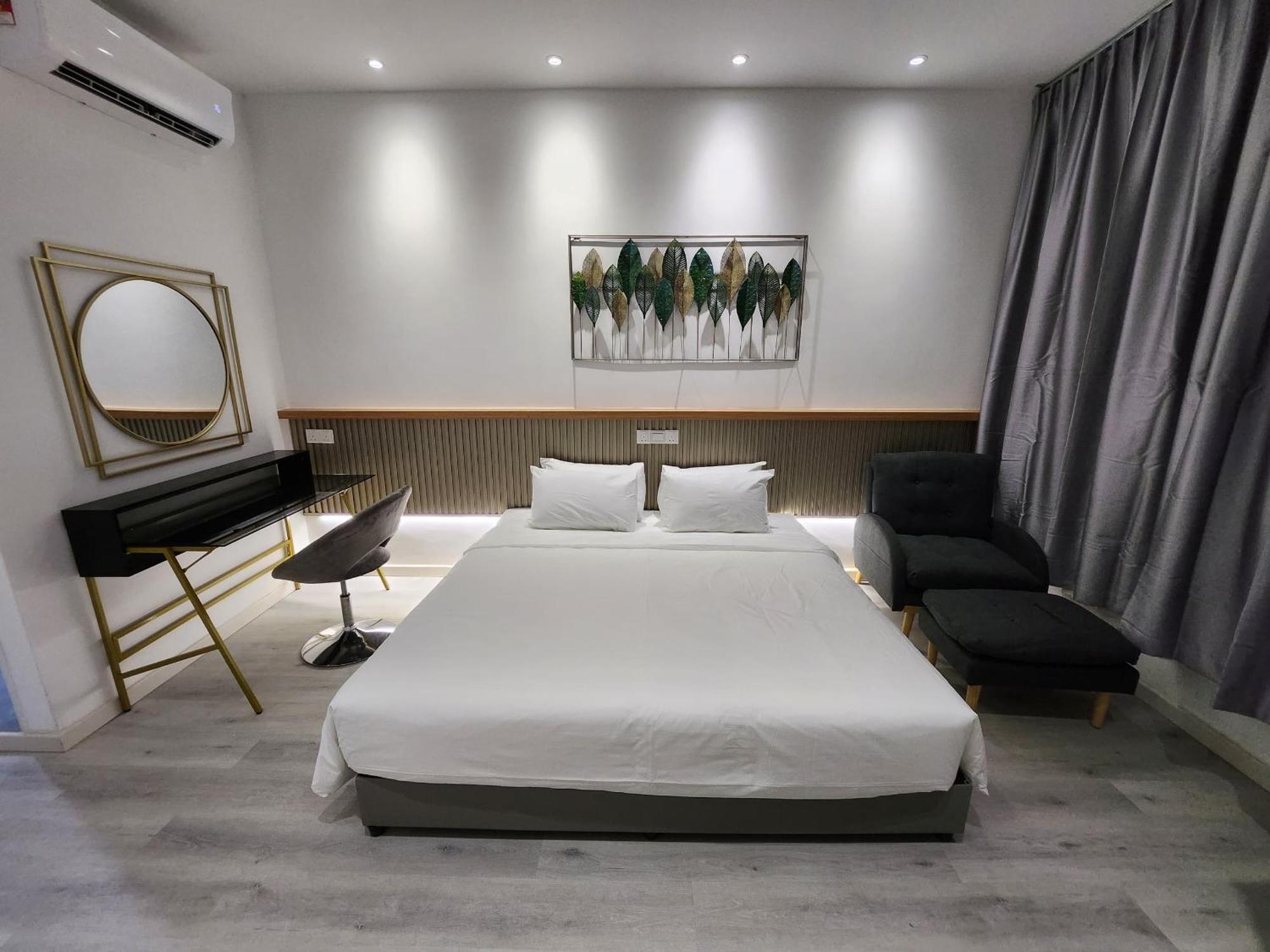One Point Hotel Кучинг Экстерьер фото